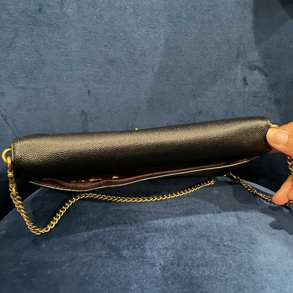 Coach Alexa Turnlock Clutch in Smooth Leather in Black/gold - Picture 7 of 10